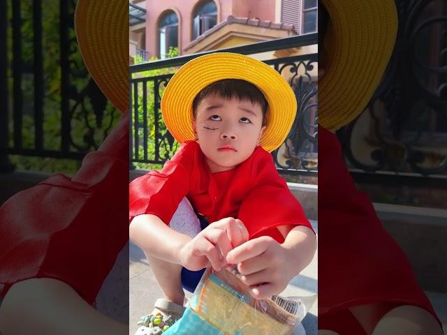 小路飞为什么被警察捉走了？#路飞 #海贼王