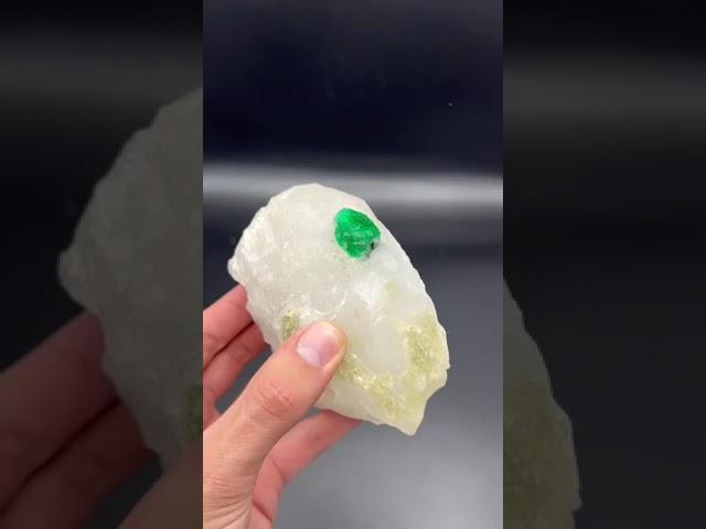 WOW Piece of Emerald Specimen #youtubeshorts #youtube #ytshorts