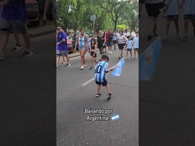 ¡ASÍ SE BAILA POR LA SELECCIÓN ARGENTINA!    | #shorts