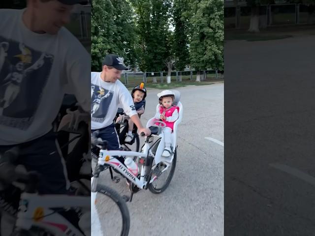 Семейная прогулка ️ #спорт #shortvideo #дети #семьявместе #двойняшки #прогулка #краснодар #красота