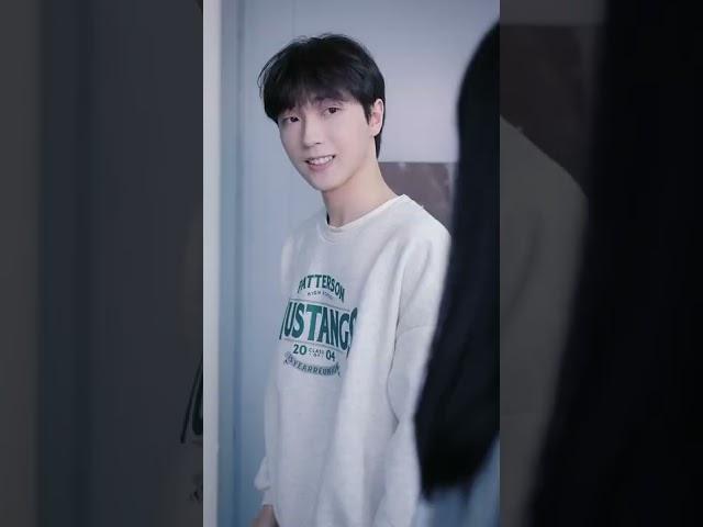 這就是當老師的快樂吧？不僅會嗑cp還會助攻哦！ #shorts