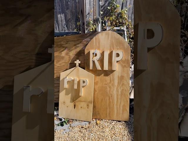 DIY PLYWOOD HEADSTONES 🪦 Easy #Halloween Decor | #diyproject #halloweendecor #halloweendiy