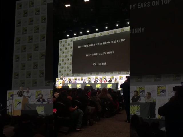 Big Bang Theory sings Soft Kitty - Comic Con 2017