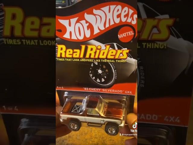 83 Chevy Silverado 4x4 #hotwheelscollectors #squarebody  #youtube #roy  #chevytrucks #youtuber