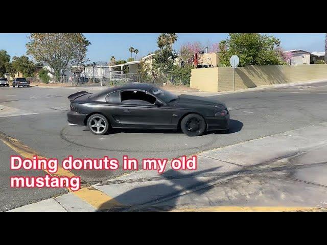 Doing Donuts In A 1998 Mustang Gt