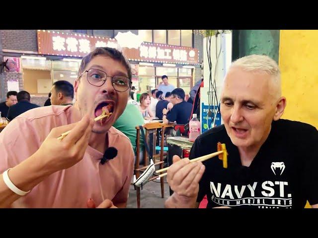 A British SUBSCRIBER visited me in China 