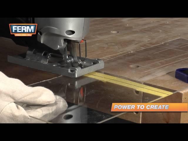 Cutting plexiglass with a jig saw