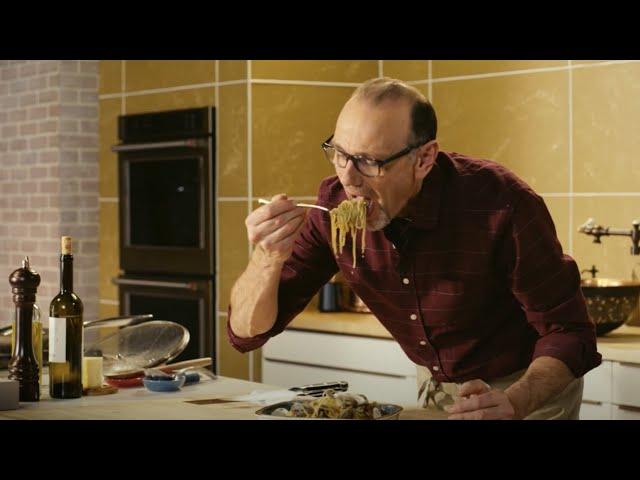 Spaghetti with Clams | Bonacini’s Italy | Michael Bonacini | Gusto TV