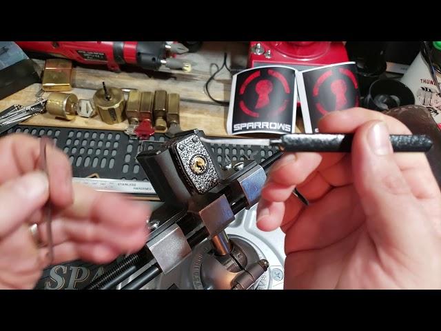 Master lock 380T picked[2]