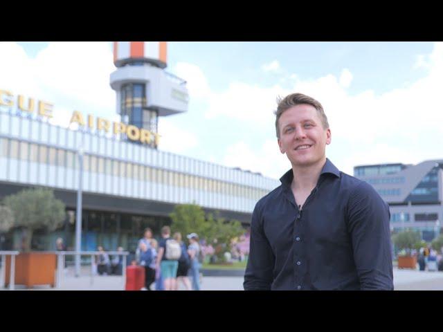 Kijkje in de verkeerstoren: wat doet een luchtverkeersleider op Rotterdam The Hague Airport?