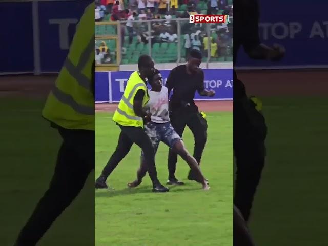 Pitch invader manhandled after Ghana vs. Angola game in Kumasi