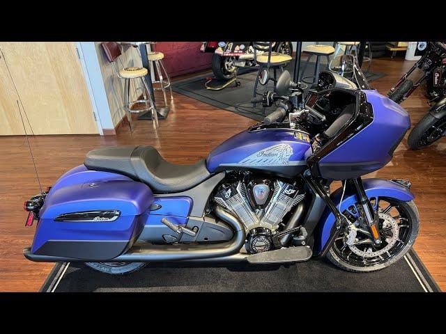 2024 Indian Motorcycle Challenger Dark Horse Spirit Blue Smoke