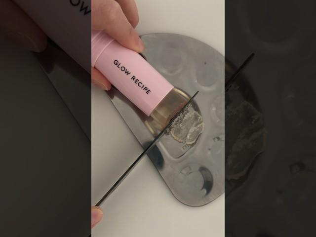 CUTTING GLOW RECIPE SERUM STICK! SO SATISFYING