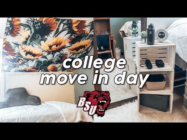 COLLEGE MOVE IN DAY VLOG 2019 (Bridgewater State University)