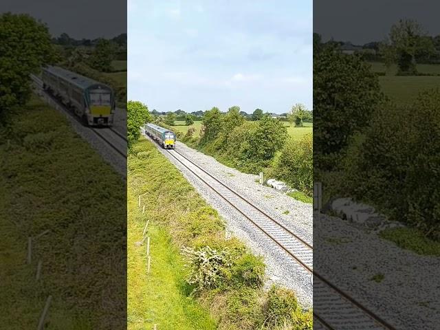 Irish Rail: Class DMU (?????) 4 car set, 9:05 Galway to Heuston service.