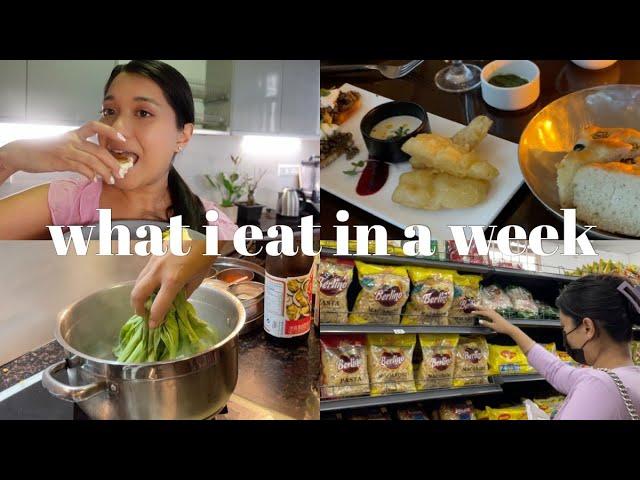a brutally honest what i eat in a week | cooking at home, junk food & take out