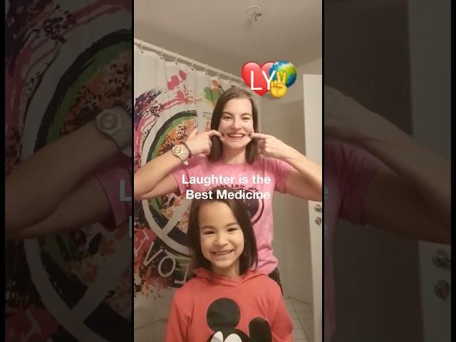 1-Minute Laughter for World Peace from #austria  #laughteryoga #yogatrainingonline #laughterguru