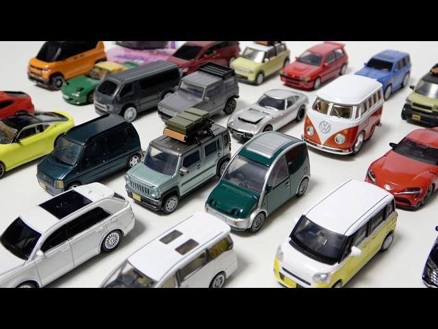 I bought a variety of gachapon mini cars one at a time, so I opened a lot of them!