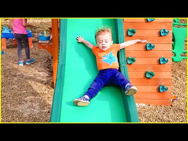 Funny Babies Playing Slide Fails - Cute Baby Videos