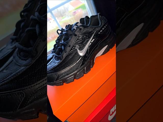 Nike Initiator Shoes LcWay #springonyoutube #nike #initiator