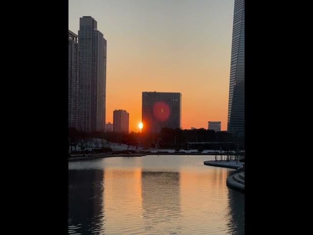 안녕!! 출근할게!! | Hi !! I went to work!!