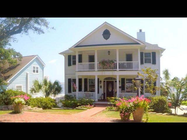 Southport NC Walking Around August 2023