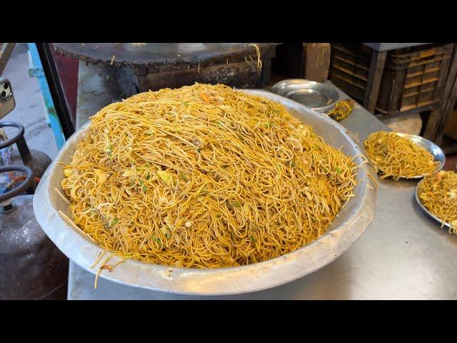 Bulk Making of Kolkata Style Noodles | Street Food