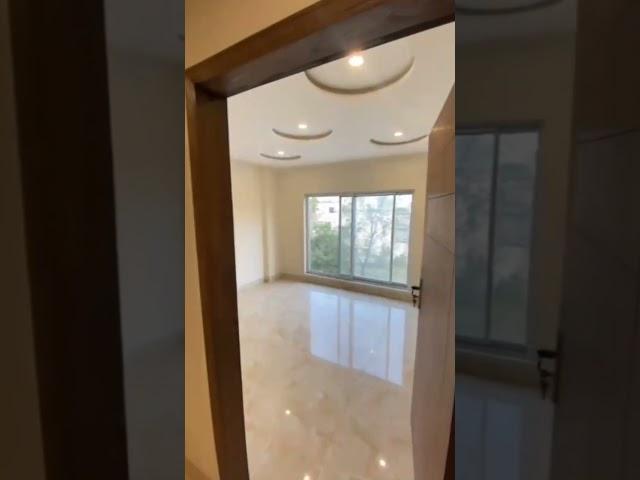 Apartment For Sale in Bahria Town Lahore, Golden Property Marketing