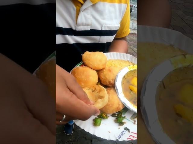 Kolkata's Famous Club Kachori  #shorts #viral #trending #streetfood  #youtubeshorts