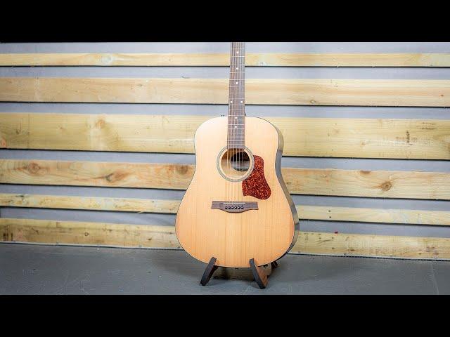 Seagull Guitars S6 Cedar Original Slim // Full Review & Demo...