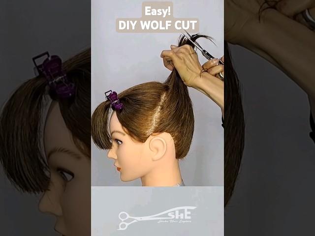 SO EASY! DIY WOLFCUT 2024 #haircuttutorial #wolfcut #layeredhaircut  #shortvideo #hair