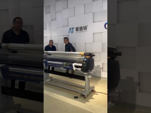 Roll to Roll Laminator Show Room. #sign #vinyl #graphics #wideformat #laminator#laminating machine