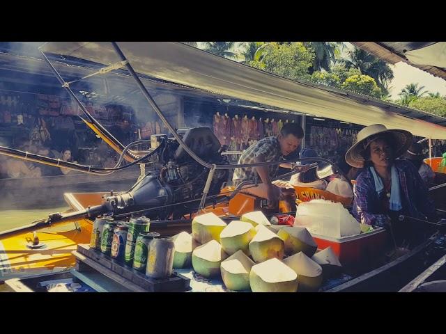 Thai floating Market