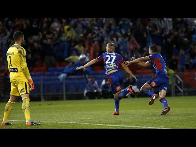 Stunning backheel volley lights up A-league semi-final