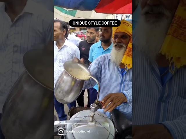 coffee making in unique style #streetfood #shorts #amazingstreetfood #streetfoodindia #coffee