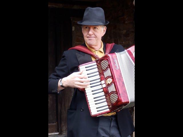 Nancy Whiskey. English folk song arranged for accordion