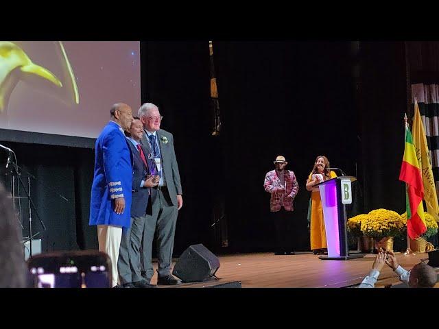 ቴዲ አፍሮ በካናዳ ተሸለመ Teddy Afro Awarded in Canada