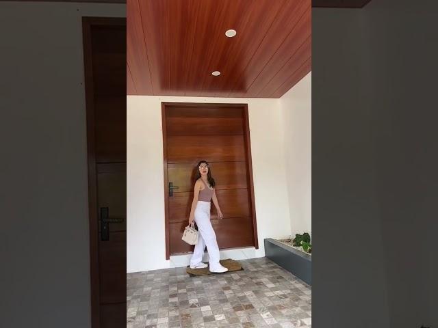 OOTD ni Miss Glenda papuntang Dubai #glendadelacruz #brilliantskinessentials #OOTD