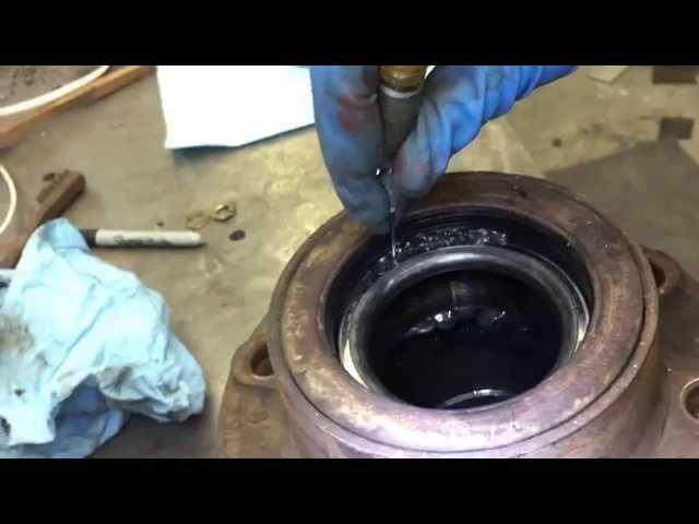 Packing Wheel Bearings, No Mess Method!  plus simple and fast by Jantz