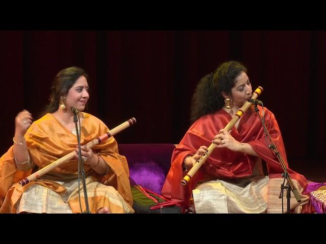 Sublime flute playing - Raga Bihag:  Debopriya and Suchismita Chatterjee