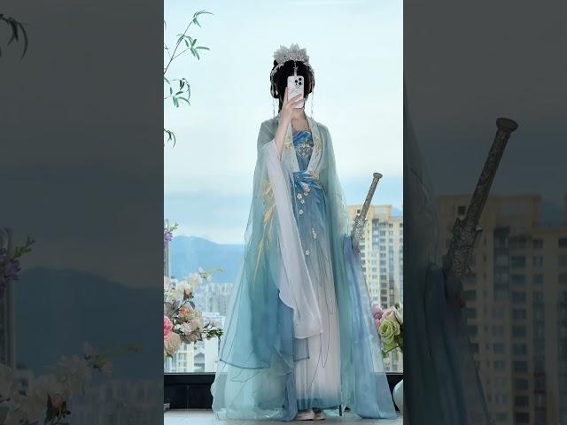 又仙又飒！ 有种仙侠剧里大师姐的既视感 #国风 #shortvideo #tiktok #douyin #music