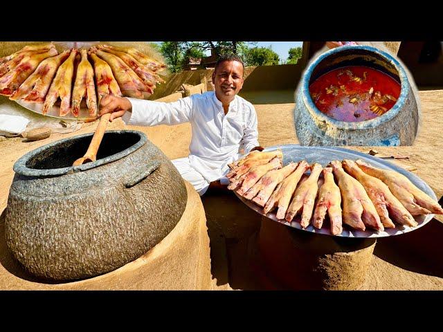 AMAZING COOKING VIBES IN 200 YEARS OLD STONE POT | Mazedar Paye Banane Ka Tarika l Beef Paya Recipe