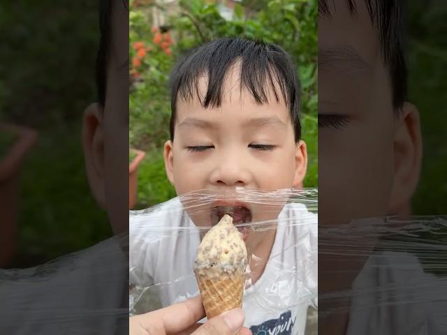 Thử thách nhắm mắt ăn kem socola, kẹo dâu và kem Celano, ớt cay siêu ngon sự kết hợp hoàn hảo