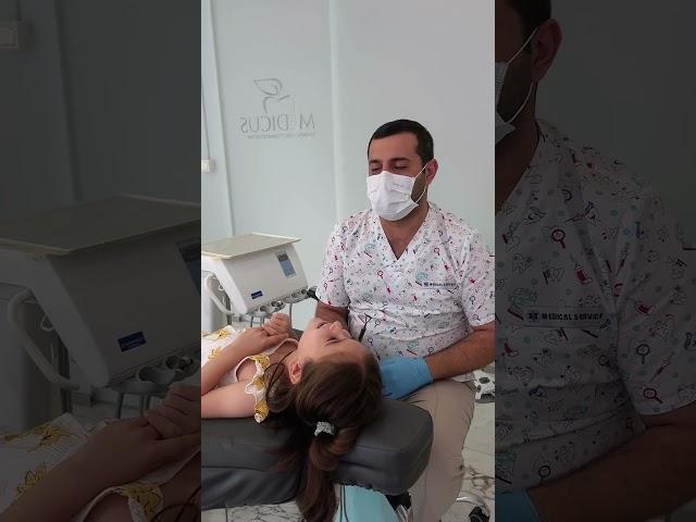 Ребенок боится лечить зубы? Прием стоматолога - адаптолога в Сочи #стоматология  #medicus #sochi