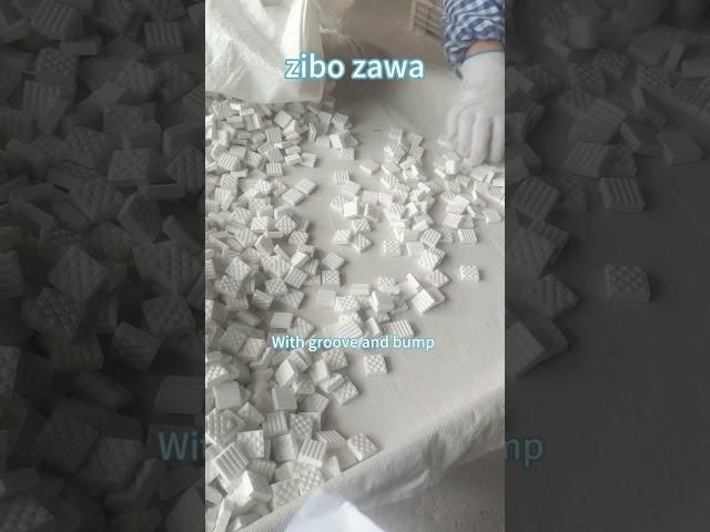 Abrasion resistant 92 95 AL2O3 alumina ceramic mosaic pieces with salient point for vulcanization