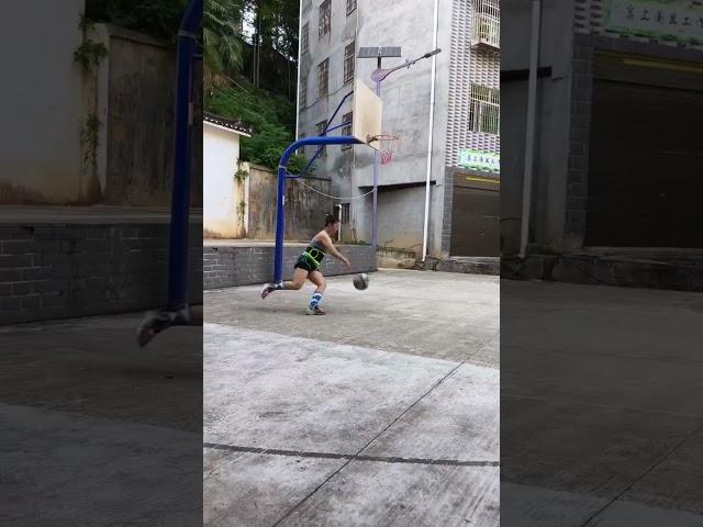 不服老不行喽，两分线都没力只有跳投啦！ #篮球#运动健身#出汗