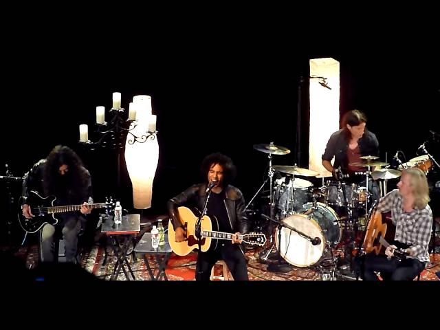 Alice In Chains - "Nutshell" - Live at Club Nokia