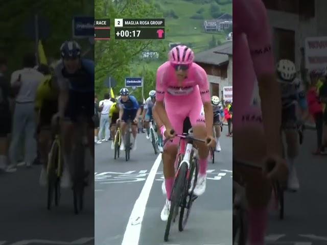 ISAAC DEL TORO IS BACK!!! The Maglia Rosa launches a HUGE attack and only Carapaz can follow!