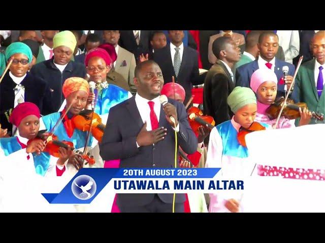 Brother Samuel Live worship (Utawala Main)