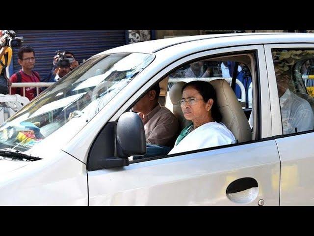 West Bengal CM Mamata Banerjee's convoy passing through SILDA